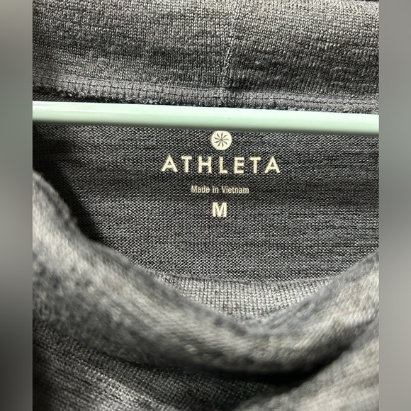 Athleta Colw Neck Sweater Size M - Picture 5 of 7